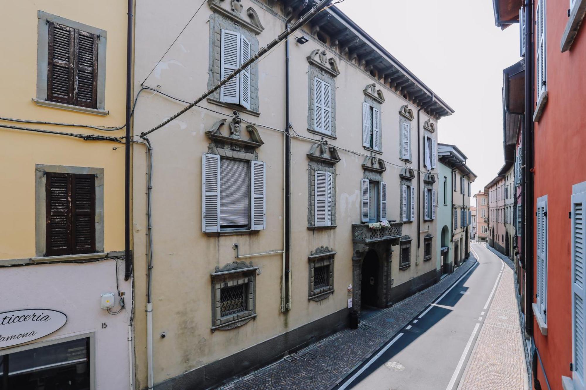 Alzano LombardoFlat Mazzini 6公寓 外观 照片